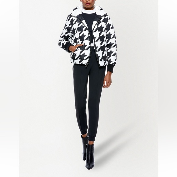 Alice + Olivia Durham reversible patterned puffer jacket - Picture 6 of 6